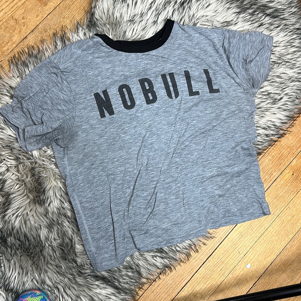 Woman’s Nobull size grey crop top